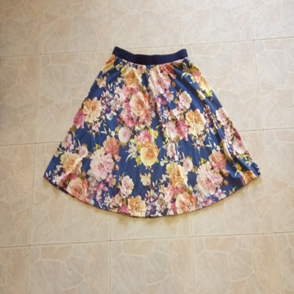 Le Lis Floral mini skirt